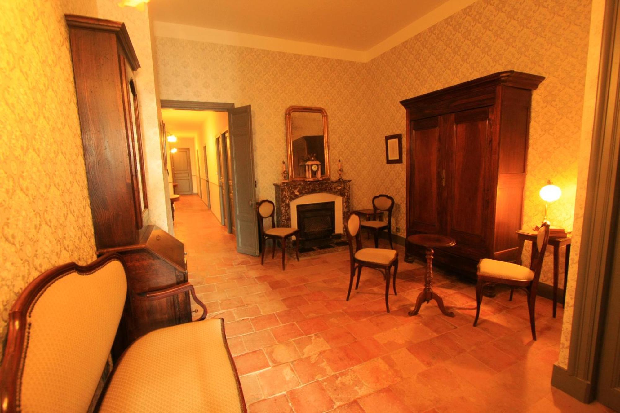 Logis Hotel - Restaurant La Marbrerie Caunes-Minervois Bagian luar foto
