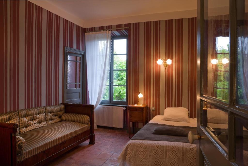 Logis Hotel - Restaurant La Marbrerie Caunes-Minervois Ruang foto
